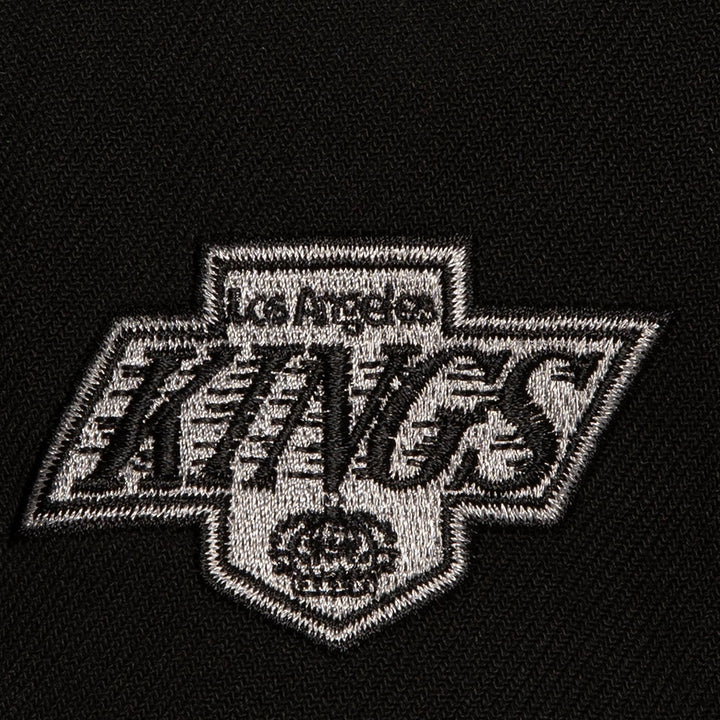 LA Kings Mitchell & Ness Retro Sport Vintage Black Snapback Hat