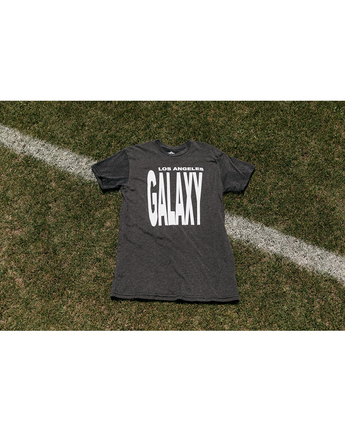 LA GALAXY ORIGINAL RETRO 96 BLACK GALAXY SHORT SLEEVE T SHIRT