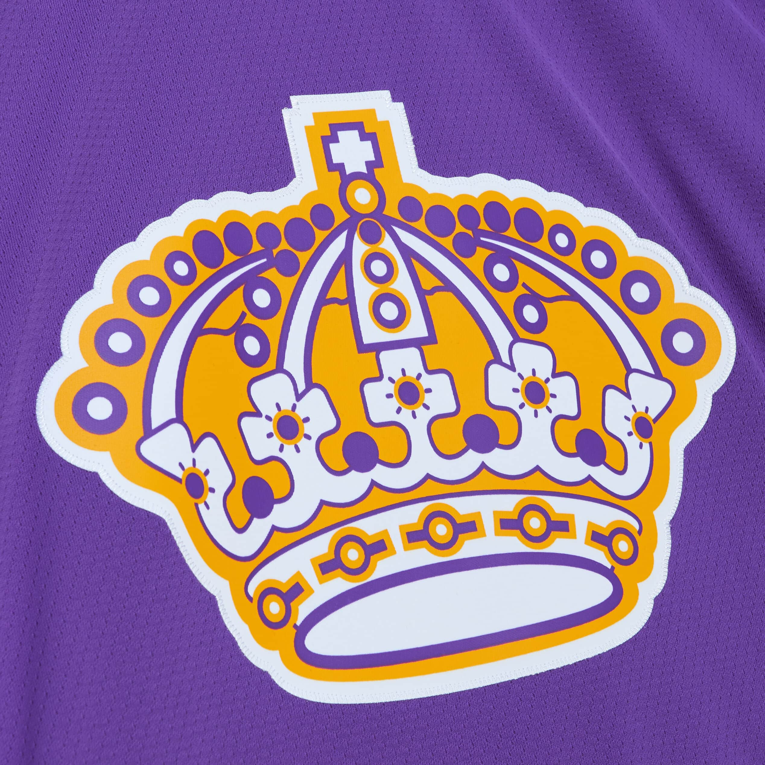 La kings best sale purple crown jersey